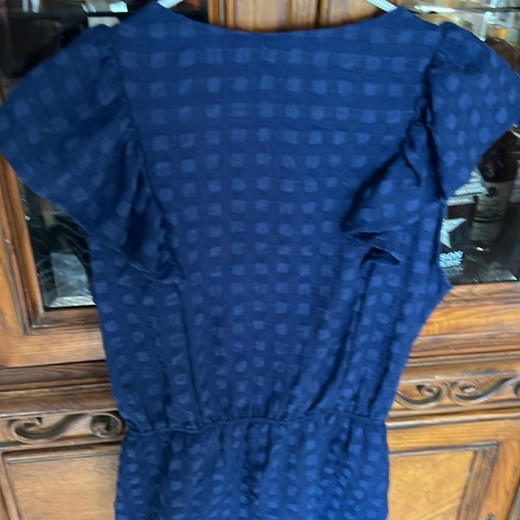 Navy ruffled tie top. - Picture 3 of 3